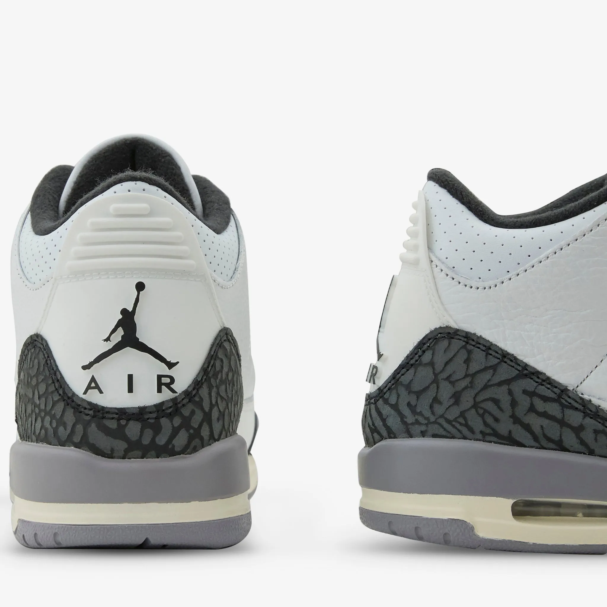 Air Jordan 3 Retro Summit White | Fire Red | Cement Grey | Black