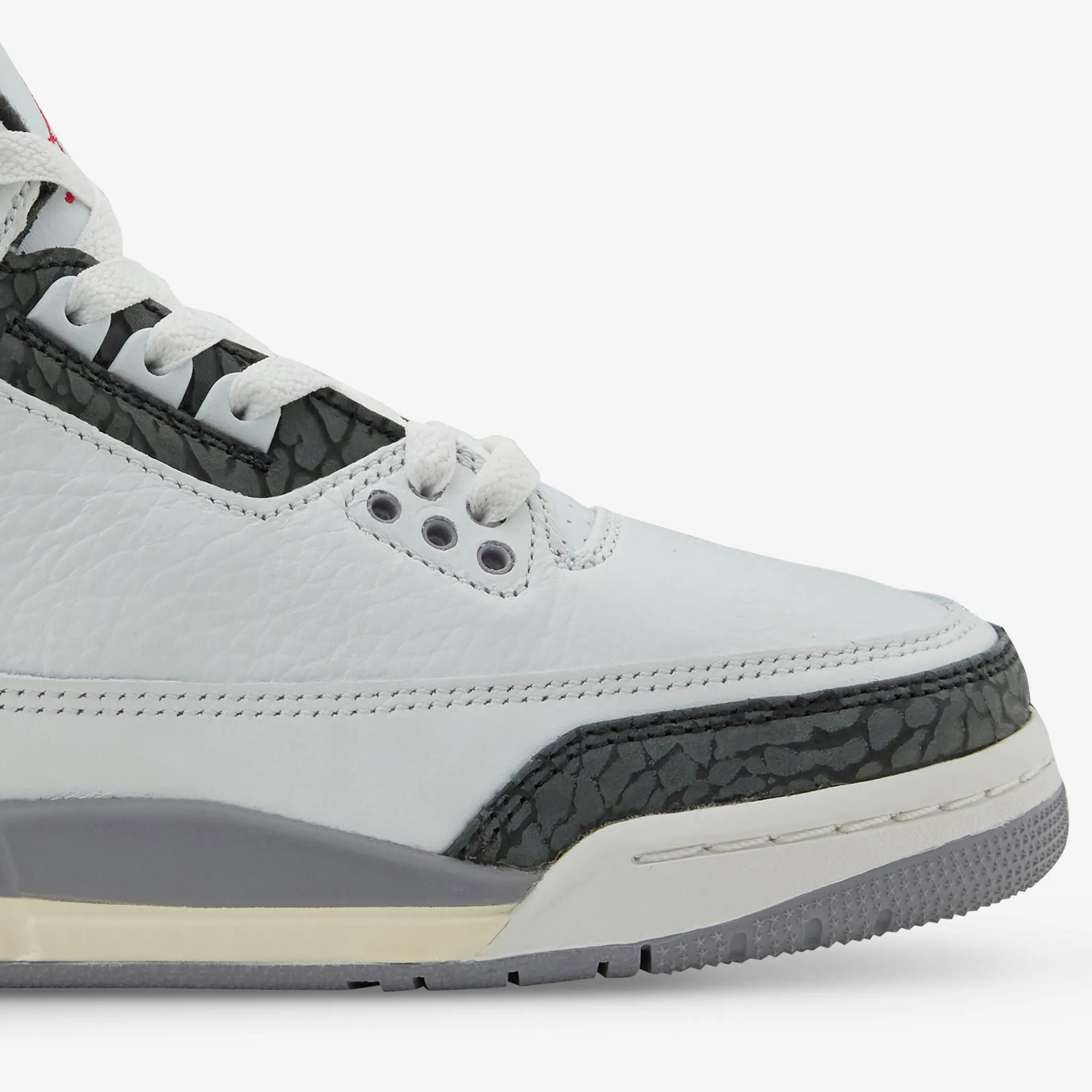 Air Jordan 3 Retro Summit White | Fire Red | Cement Grey | Black