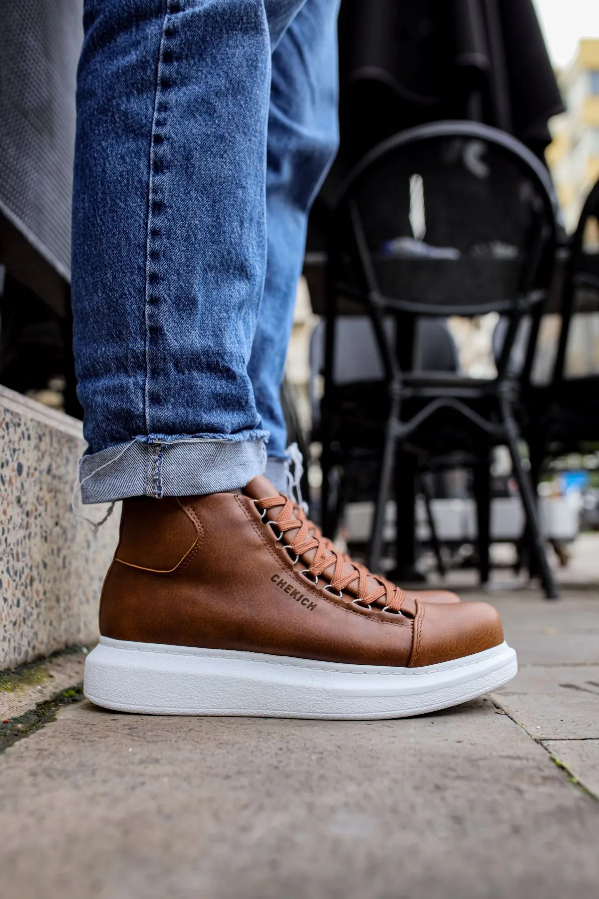 Brown Mid Top Sneaker CH258