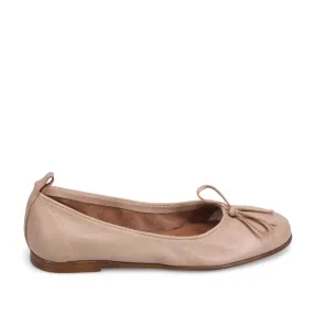 Bueno Women's Allison in Taupe