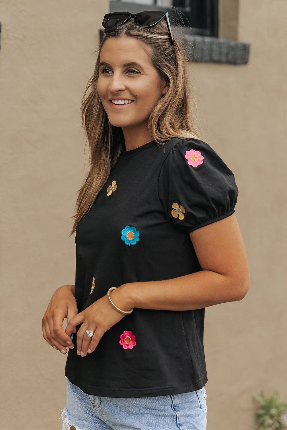 Embroidered Flower Short Puff Sleeve Tee