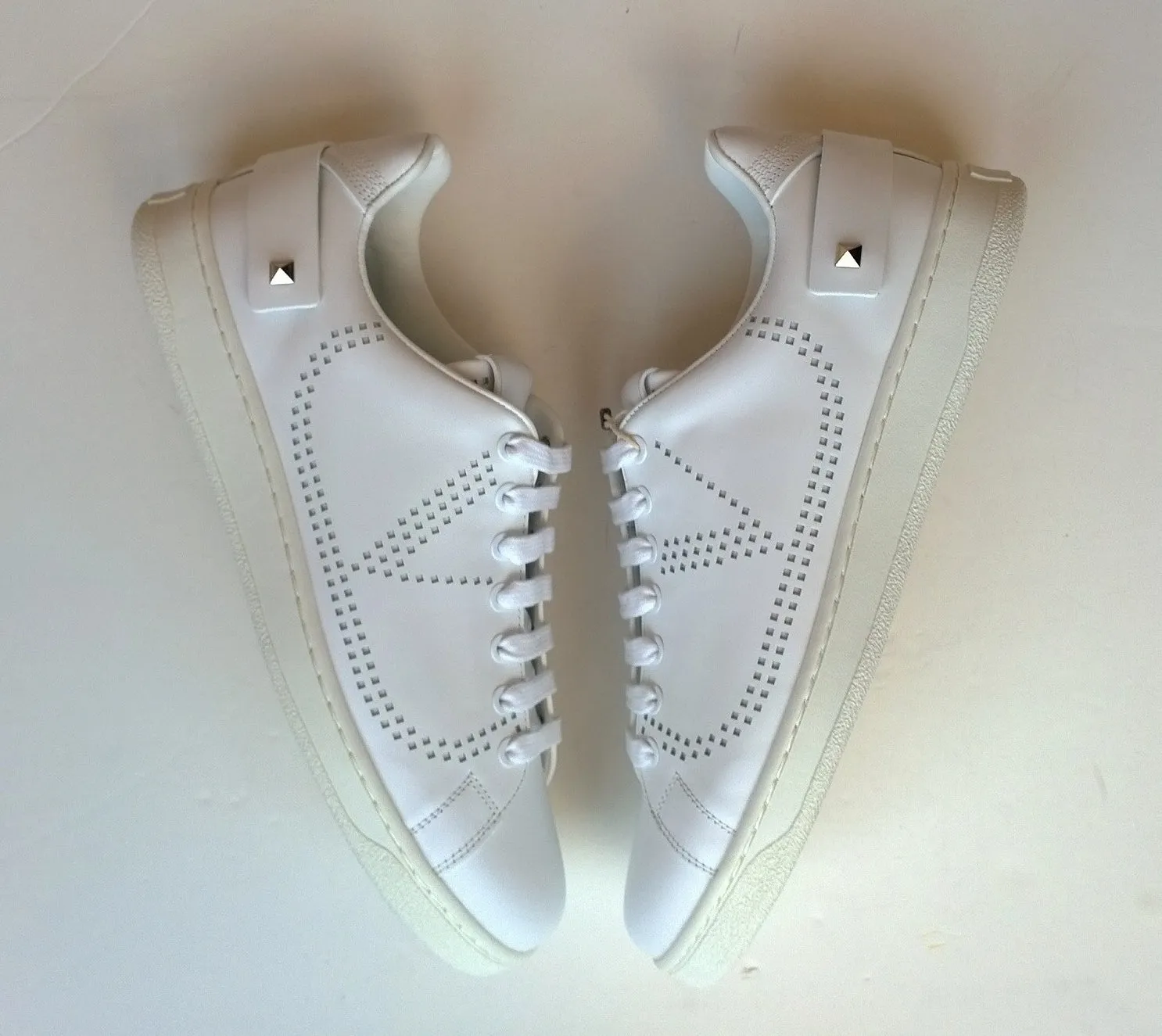 Valentino Garavani Backnet White Leather Sneakers Rockstuds