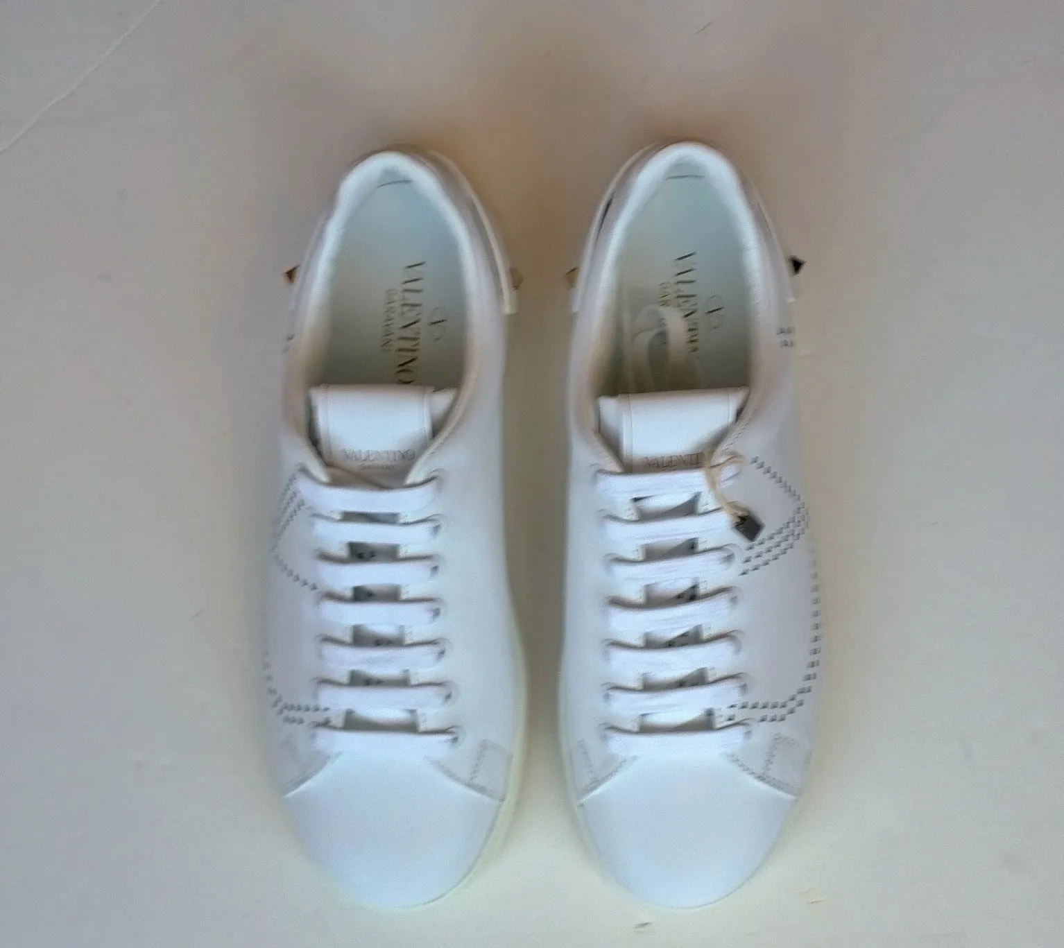 Valentino Garavani Backnet White Leather Sneakers Rockstuds