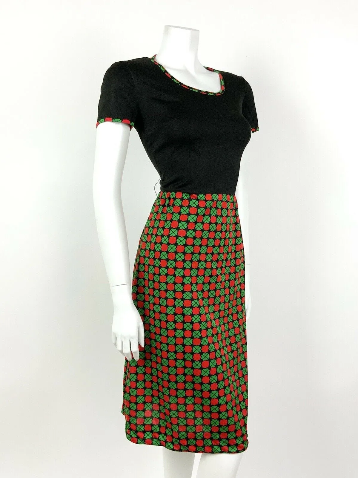 VINTAGE 60s 70s BLACK RED GREEN FLORAL CHECKERBOARD MOD DRESS 10